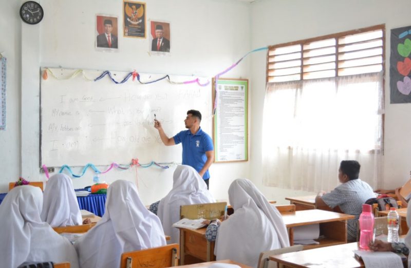 Pengamat pendidikan dari Kalimantan Barat DR Aswandi mendukung rencana pemerintah