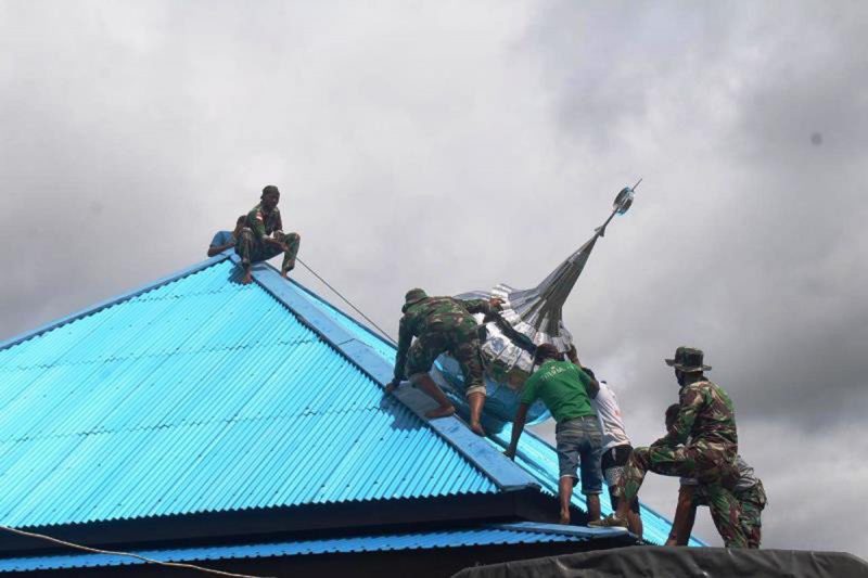 Prajurit TNI Satgas Yonif 312/Kala Hitam Pos Komando Taktis meninggalkan kenangan yang luar biasa