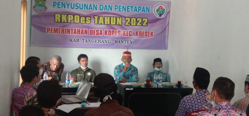 Musyawarah Desa ini dihadiri oleh Kepala Desa Koper Ayub beserta staf, PLD Desa, Ketua BPD Koper,