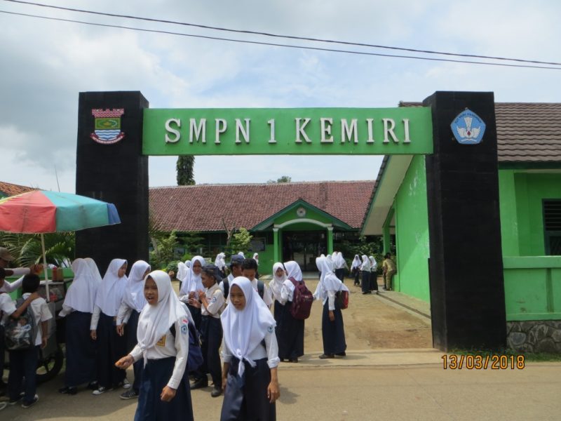 Pihak Kepala Sekolah SMPN 1 Kemiri, akann menargetkan 1.000 Vaksinasi dalam dua bulan ini