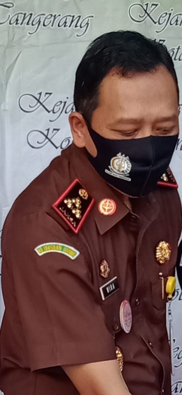 Kajari Kota Tangerang bersama Ketua DPRD Kota Tangerang sidak jalan Taman Royal malam hari yang sempat menghebohkan