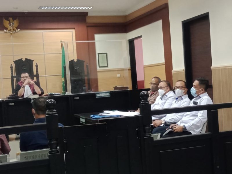 Keterangan saksi, bahwa oknum polisi belum profesional dalam menjalankan tugasnya sebagai polisi