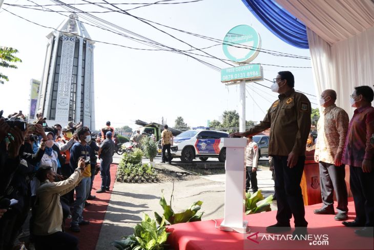 Gubernur Banten Wahidin Halim (WH) mengungkapkan, dirinya melaksanakan pembangunan