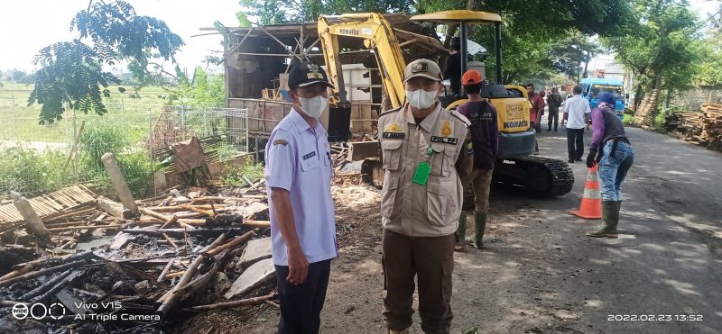 Bedasarkan SKPD Pemkab Tangerang menertibkan bangunan liar