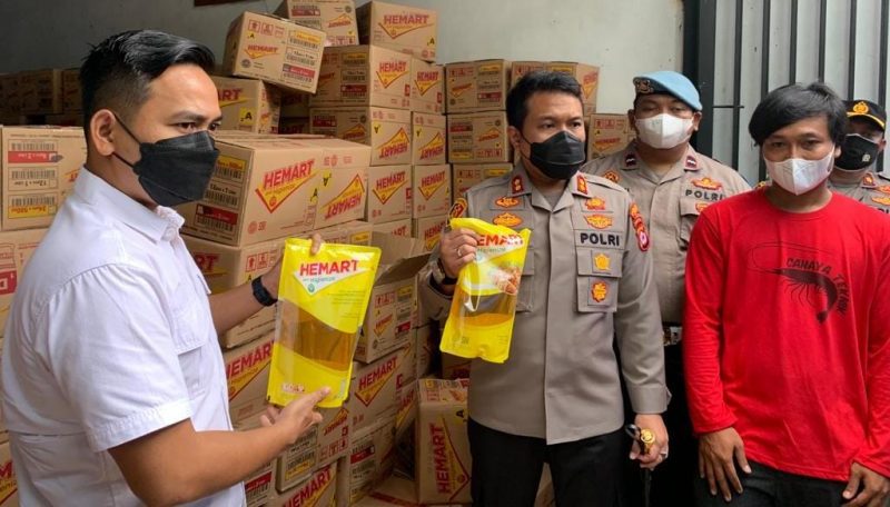 Polres Lebak Polda Banten Amankan 24 Ton Minyak Goreng di Warunggunung