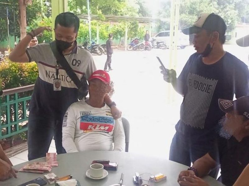 Intimidasi dan paksa pekerja hentikan proyek, karena belum bayar ke amanan, kini ke-3 pelaku sudah di amankan.
