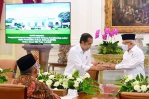 Presiden Joko Widodo mendorong pemerintah daerah untuk dapat menerapkan teknologi digital dalam penanganan kasus kekerdilan