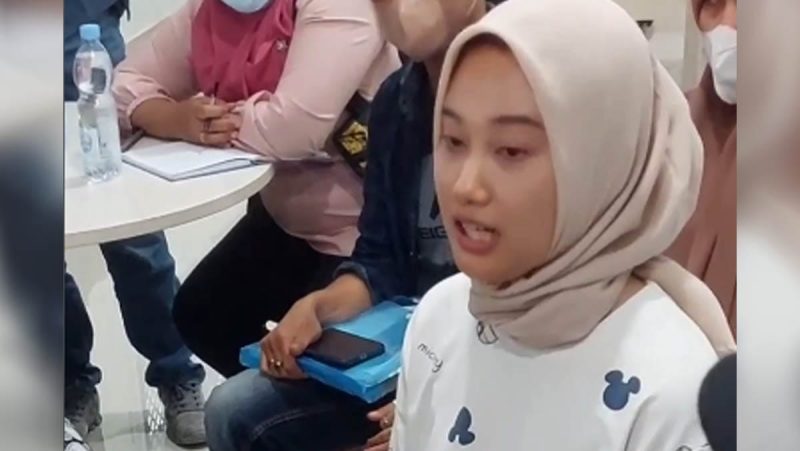 Erma Oktavia setelah jabatannya dituruni oleh pihak perusahaan, kini ia akan membuka aib.