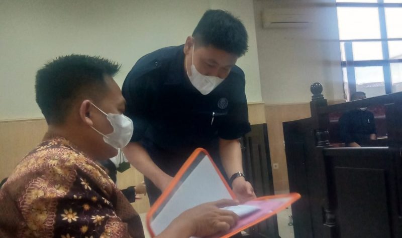 Supaya majelis hakim yang menyidangkan Perkara ini Menyatakan sah ketua terpilih H Munadi sebagai ketua kadin hasil muktab 26,Oktober 2022 di hotel Arya duta LiPo Karawaci