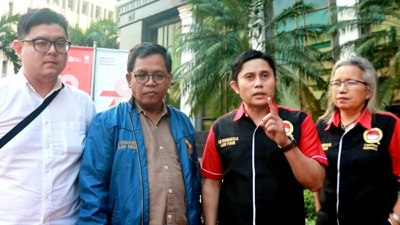 Lapangan Banteng, Jakarta Pusat untuk meminta penjelasan OJK terkait penyelesaian kasus reksadana Minna Padi senilai Rp 30 miliar.