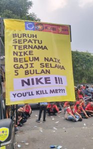 Karyawan akan acam mogok kerja, jika tuntutan tidak di kabulkan.