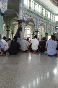 Mesjid sebesar Al-Azom tidak ada karvet di Pemkot Tangerang.
