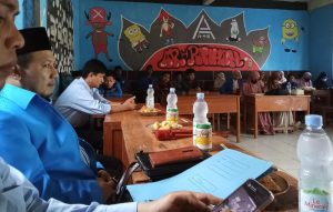 Direktur H. Dedeh berpesan agar yang dilantik menjadi pengurus BEM tahun 2024 – 2024