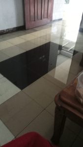 Hujan membuat warga yang tinggal di pinggir kali Sabi naik di atas 1 meter, sehingga Rawa Bokor menjadi tergenang banjir.