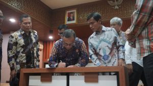 Mengusulkan pelepasan lahan hingga 22.000 hektare di Kabupaten Aceh Timur sebagai bagian dari Proyek Strategis Nasional (PSN).