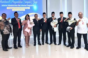 Hadiri Pelantikan Pejabat Administrator, Kakanwil BPN Banten Ucapkan Selamat.