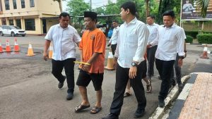 Setelah AD dan HH kades di Kecamatan Tanjung Teja di jadikan tersangka memasulkan Tanda tangan dan dukumen.