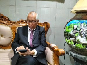Akademisi itu menambahkan bahwa berkas perkara Bibit dan Chandra saat itu sudah dinyatakan lengkap (P-21).
